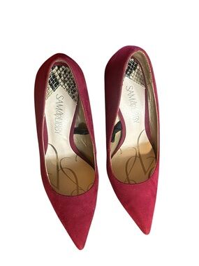 Sam & Libby Red Pointed Toe Suede Pumps